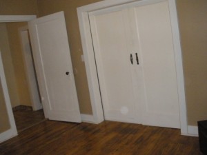 MBd Closet, Oak floor, Door to Hallway