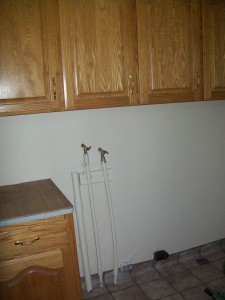dining room washer/dryer hook-ups